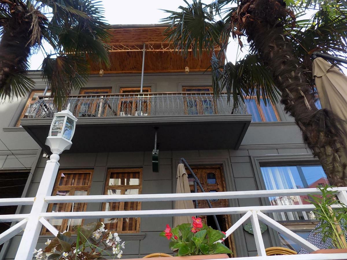 Palm Hotel Batumi Exterior photo